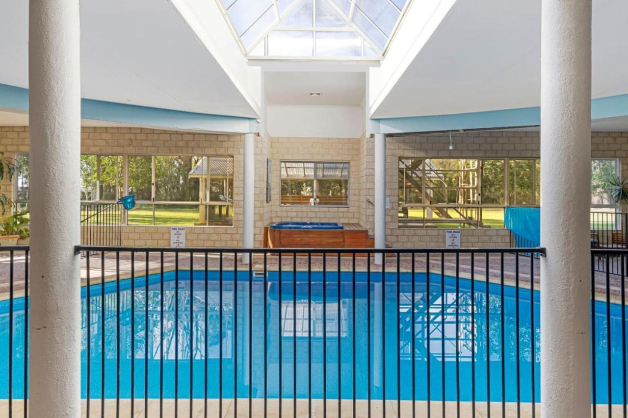 Inn The Tuarts Guest Lodge Wonnerup Exteriör bild